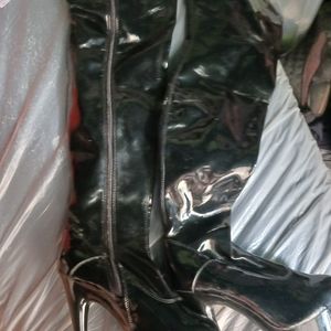 Ellie Black Heeled Boots